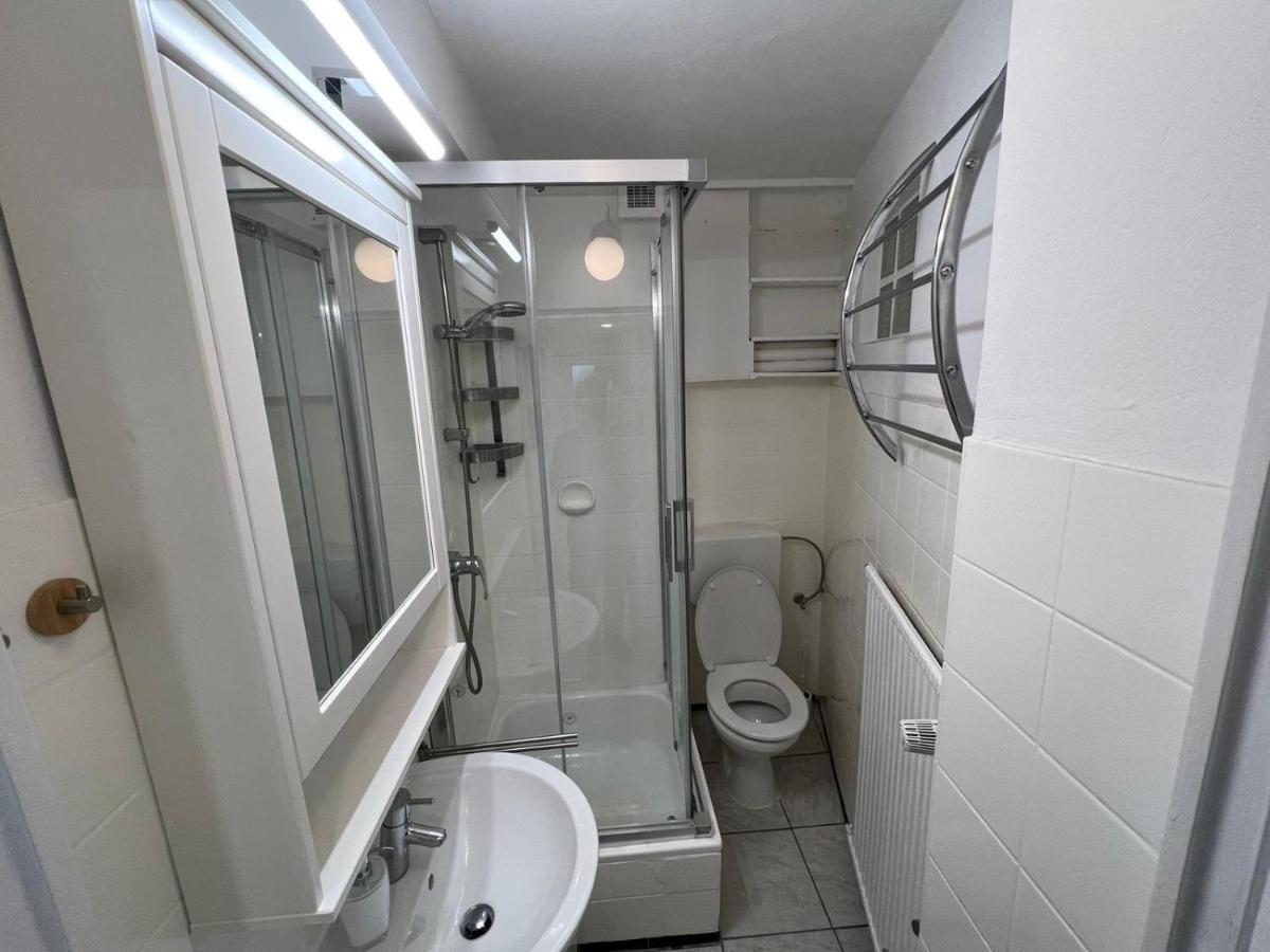 Schoenes Einfaches Zimmer In Oldenburg 109 Daire Dış mekan fotoğraf