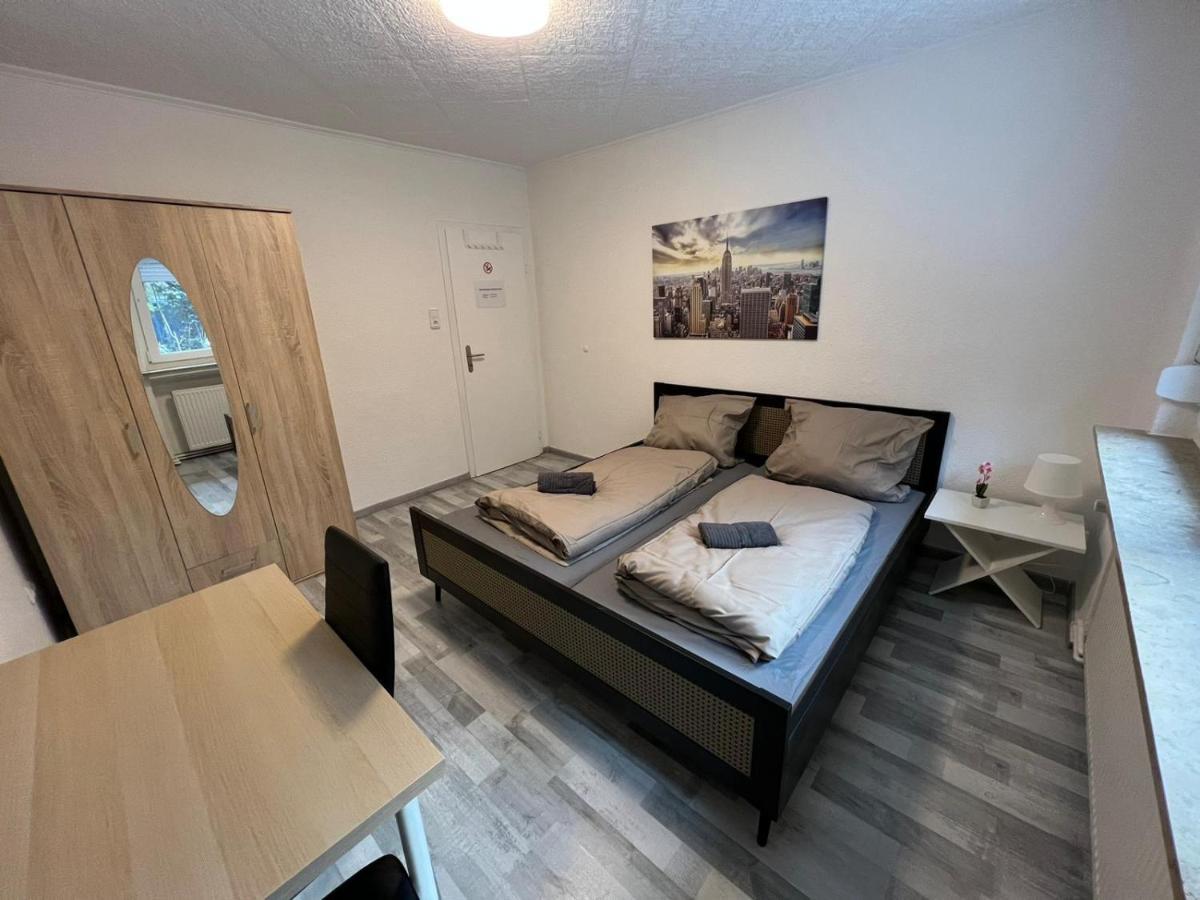 Schoenes Einfaches Zimmer In Oldenburg 109 Daire Dış mekan fotoğraf